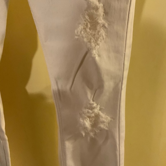 White Jeans - Picture 3 of 5